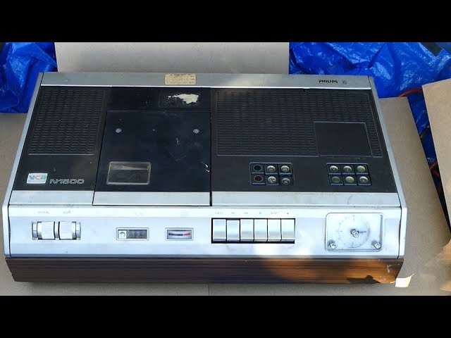 The Philips N1500 VCR